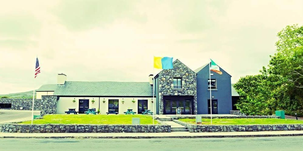Burren Atlantic Hotel & Holiday Cottages Баллівон Екстер'єр фото